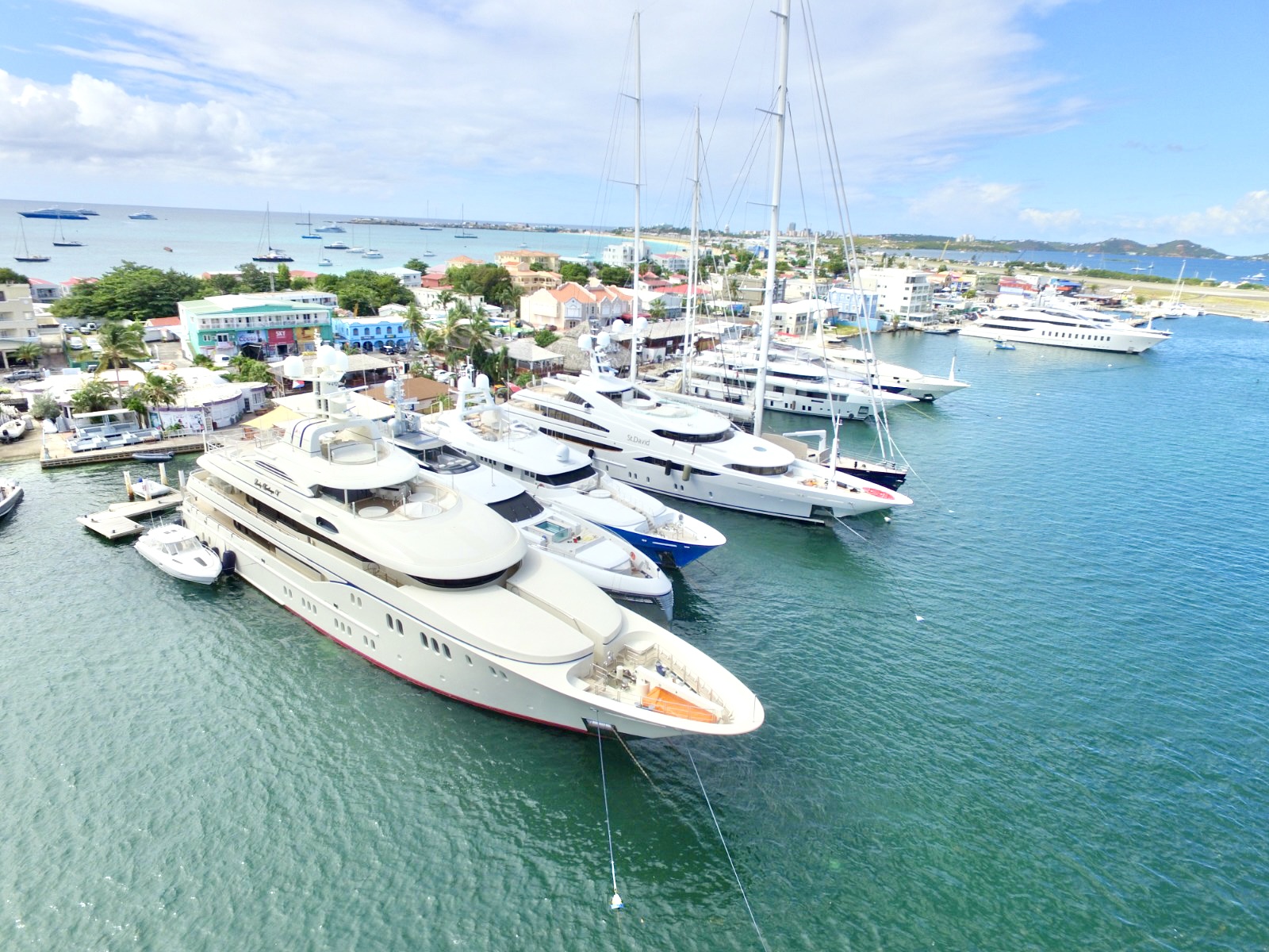 Sint Maarten car rental services